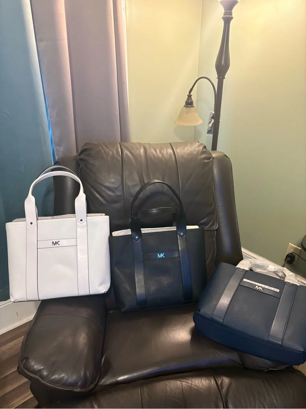 Women Accessories Subcategory Identification